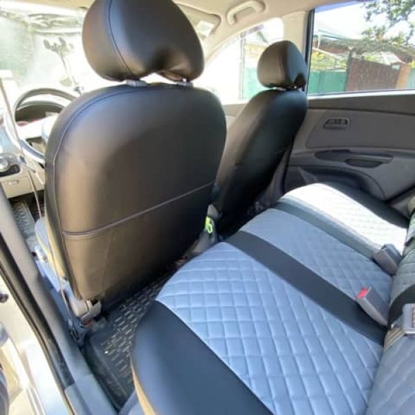 Чехлы Автопилот на Kia Rio 2 хэтчбек 2005-2011 г.в. Чехлы Автопилот на Kia Rio 2 хэтчбек 2005-2011 г.в.